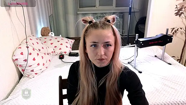 Snapshot of space_danger chatting on March 23, 2026, 5:39 pm space danger online show from March 23, 2026, 5:39 pm