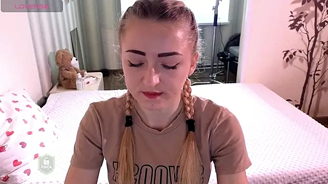 Snapshot of space_danger chatting on March 30, 2026, 8:15 am space danger online show from March 30, 2026, 8:15 am