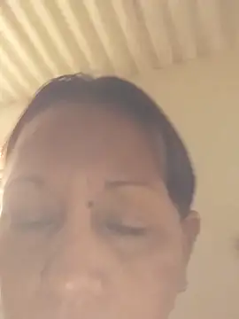 marinita13 online show from February 23, 2026, 5:32 pm