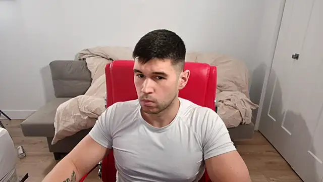 Sand0w online show from November 13, 2025, 9:14 pm