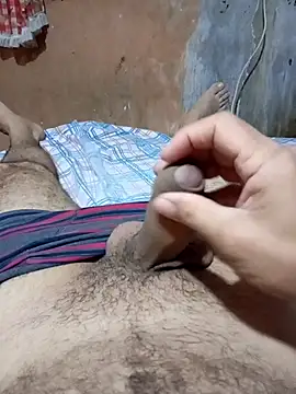 Snapshot of NAUFRAGO_17CM chatting on February 18, 2026, 12:50 am NAUFRAGO 17CM online show from February 18, 2026, 12:50 am