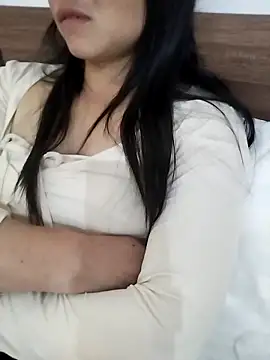 Tiyir597 online show from March 19, 2026, 1:26 pm