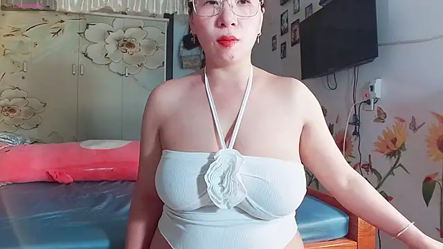 lyly asian online show from April 22, 2026, 5:14 pm