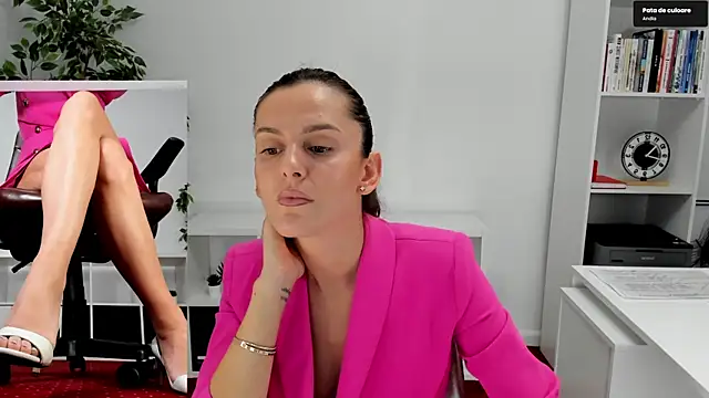 Snapshot of LegswAttitude chatting on October 15, 2025, 7:41 am LegswAttitude online show from October 15, 2025, 7:41 am