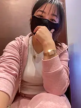 xiao-mo520 online show from October 31, 2025, 11:00 am