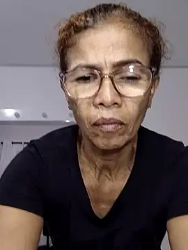 Snapshot of Merybeks chatting on February 1, 2026, 10:58 am Merybeks online show from February 1, 2026, 10:58 am