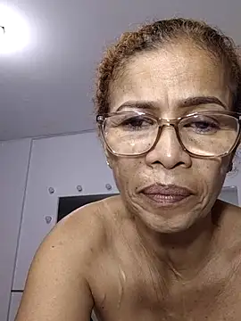 Snapshot of Merybeks chatting on February 3, 2026, 10:42 am Merybeks online show from February 3, 2026, 10:42 am