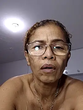 Snapshot of Merybeks chatting on February 10, 2026, 10:41 am Merybeks online show from February 10, 2026, 10:41 am