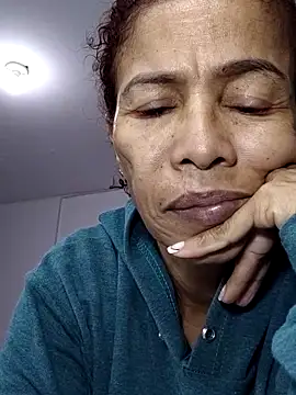 Snapshot of Merybeks chatting on February 17, 2026, 10:34 am Merybeks online show from February 17, 2026, 10:34 am