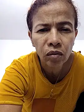 Snapshot of Merybeks chatting on February 27, 2026, 10:37 am Merybeks online show from February 27, 2026, 10:37 am