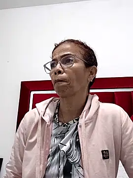 Snapshot of Merybeks chatting on March 2, 2026, 10:44 am Merybeks online show from March 2, 2026, 10:44 am