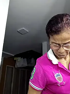 Snapshot of Merybeks chatting on March 26, 2026, 10:21 am Merybeks online show from March 26, 2026, 10:21 am