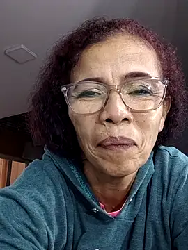 Snapshot of Merybeks chatting on April 1, 2026, 10:38 am Merybeks online show from April 1, 2026, 10:38 am