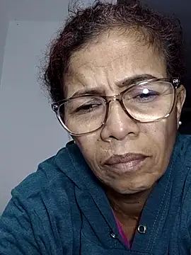 Snapshot of Merybeks chatting on May 11, 2026, 9:59 am Merybeks online show from May 11, 2026, 9:59 am