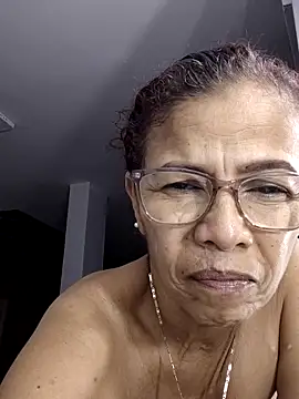 Snapshot of Merybeks chatting on May 12, 2026, 10:23 am Merybeks online show from May 12, 2026, 10:23 am