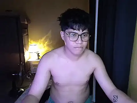 Lowel Smith online show from September 21, 2025, 2:40 pm