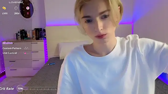 fiachand online show from March 3, 2026, 9:10 pm