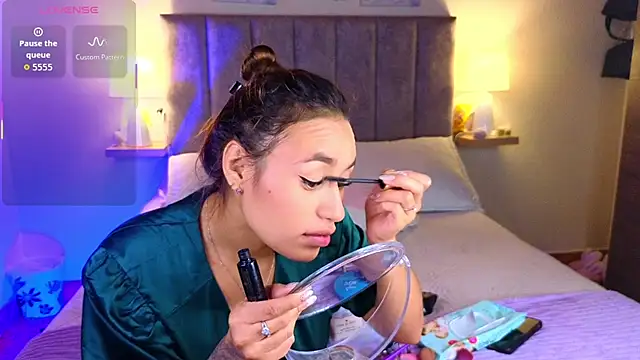 Snapshot of juliana-mancini chatting on February 27, 2026, 10:04 am juliana-mancini online show from February 27, 2026, 10:04 am