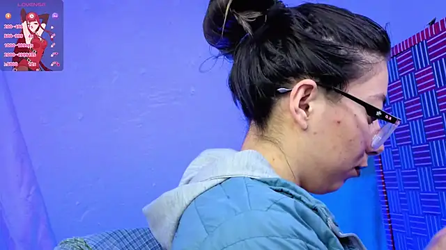 Miranda sexlove  online show from February 25, 2026, 7:01 pm