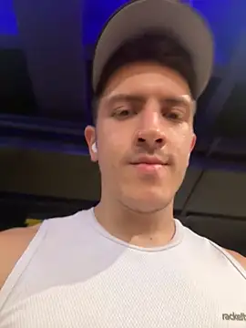 ALANNFERRER online show from November 6, 2025, 12:44 am