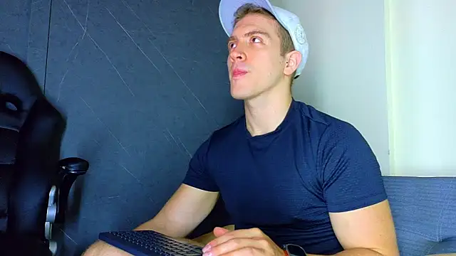 ALANNFERRER online show from March 17, 2026, 10:18 am