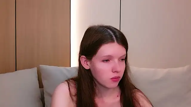 Gaby Essen online show from April 4, 2026, 8:50 pm