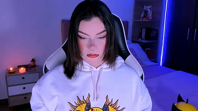 OphelianaRose33 online show from November 3, 2025, 7:48 pm