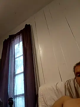 Hungwell1515 online show from April 11, 2026, 12:42 pm