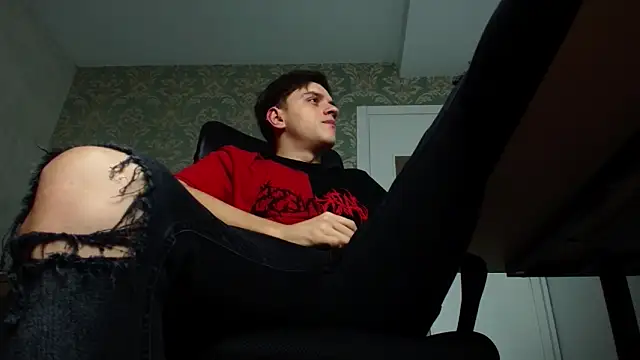 FelixStarkk online show from November 13, 2025, 5:17 am