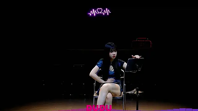 yznt-dudu online show from September 13, 2025, 11:54 am