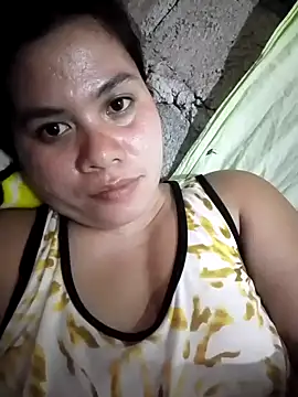 Snapshot of phoenix_1994 chatting on October 4, 2025, 9:40 am phoenix 1994 online show from October 4, 2025, 9:40 am