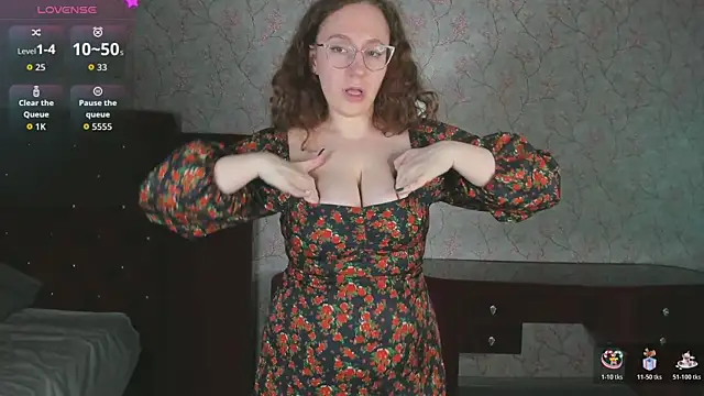 ellie coy  online show from March 20, 2026, 7:19 pm