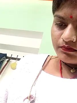 Snapshot of Hot_mirchjii chatting on September 13, 2025, 6:57 am Hot mirchjii online show from September 13, 2025, 6:57 am