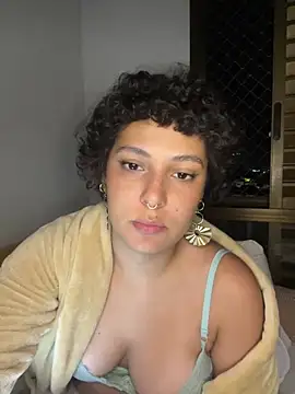 Snapshot of OliviaWild_ chatting on June 17, 2026, 3:20 am OliviaWild online show from June 17, 2026, 3:20 am