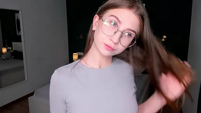 Snapshot of EditaBand chatting on November 20, 2025, 7:02 pm EditaBand online show from November 20, 2025, 7:02 pm