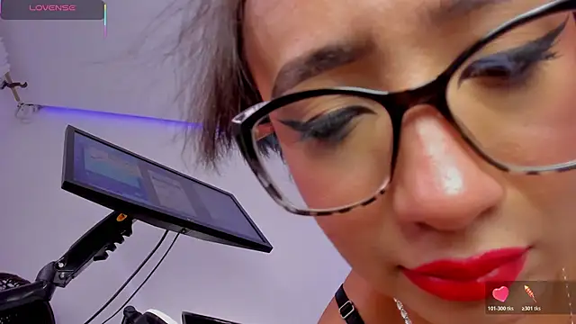 eva rain  online show from February 26, 2026, 8:08 pm