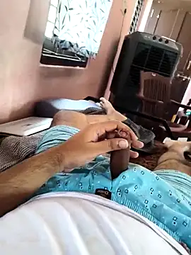 Yourslovingdick online show from November 5, 2025, 7:41 am