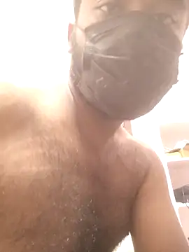 00USER online show from September 25, 2025, 4:27 am