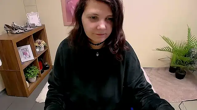 TwoBigSuns online show from March 6, 2026, 8:44 am