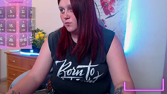 Snapshot of Alisawoods_ chatting on June 17, 2026, 12:18 pm Alisawoods online show from June 17, 2026, 12:18 pm