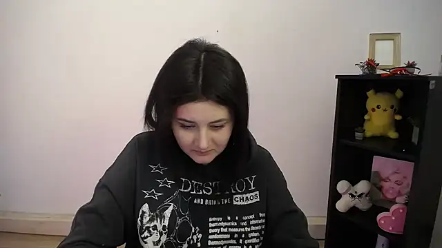 Snapshot of Katrin_kiss_ chatting on February 19, 2026, 1:18 pm Katrin kiss online show from February 19, 2026, 1:18 pm