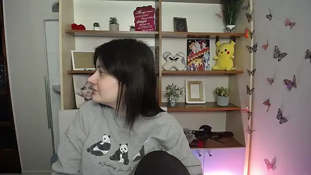 Katrin kiss  online show from April 21, 2026, 12:22 pm