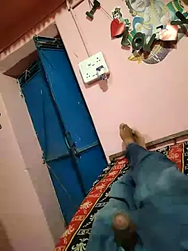 Snapshot of rollplay6768 chatting on September 22, 2025, 1:35 pm rollplay6768 online show from September 22, 2025, 1:35 pm