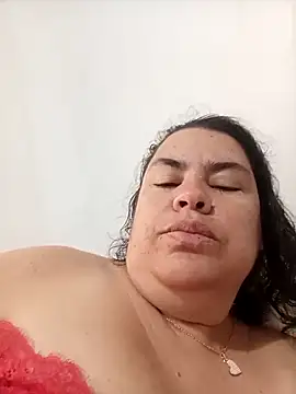 yaneth  online show from October 6, 2025, 12:02 pm