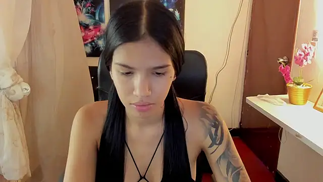 valeria-duarte online show from November 14, 2025, 10:29 pm