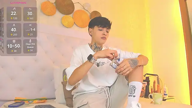 Snapshot of b3k_afrodict chatting on January 18, 2026, 3:32 am b3k afrodict online show from January 18, 2026, 3:32 am