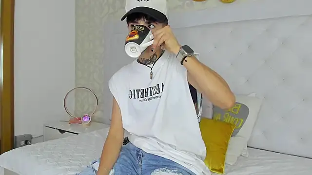 Snapshot of b3k_afrodict chatting on February 25, 2026, 3:49 am b3k afrodict online show from February 25, 2026, 3:49 am