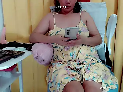 nesianhottits online show from June 11, 2026, 12:32 am