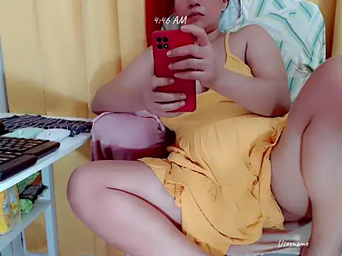 nesianhottits online show from June 25, 2026, 8:46 pm