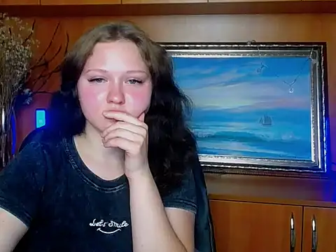 LadyAlice  online show from July 16, 2026, 5:52 pm